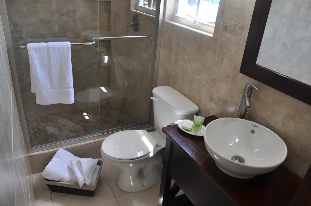Rainbow Hotel Caye Caulker Zimmer foto
